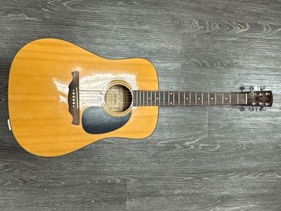 Alvarez Rd8 GUITAR
