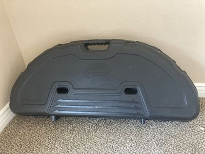 Plano Protector Series Compact Bow Case - Black Hard Shell - Excellent Condition