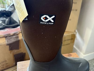 Waterproof men’s size 11 Duck & Fish
