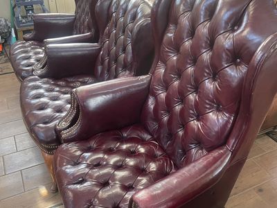 Leather executive desk chair and 2 side chairs