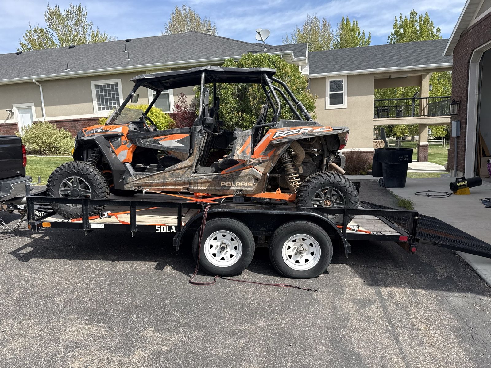 Big T tandem trailer