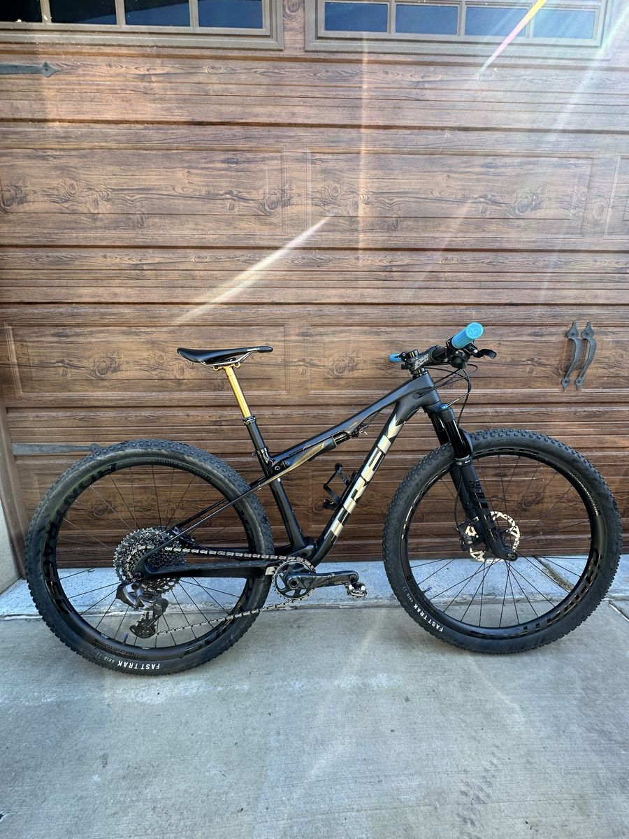 Trek Supercaliber 9.8 carbon XC mountain bike