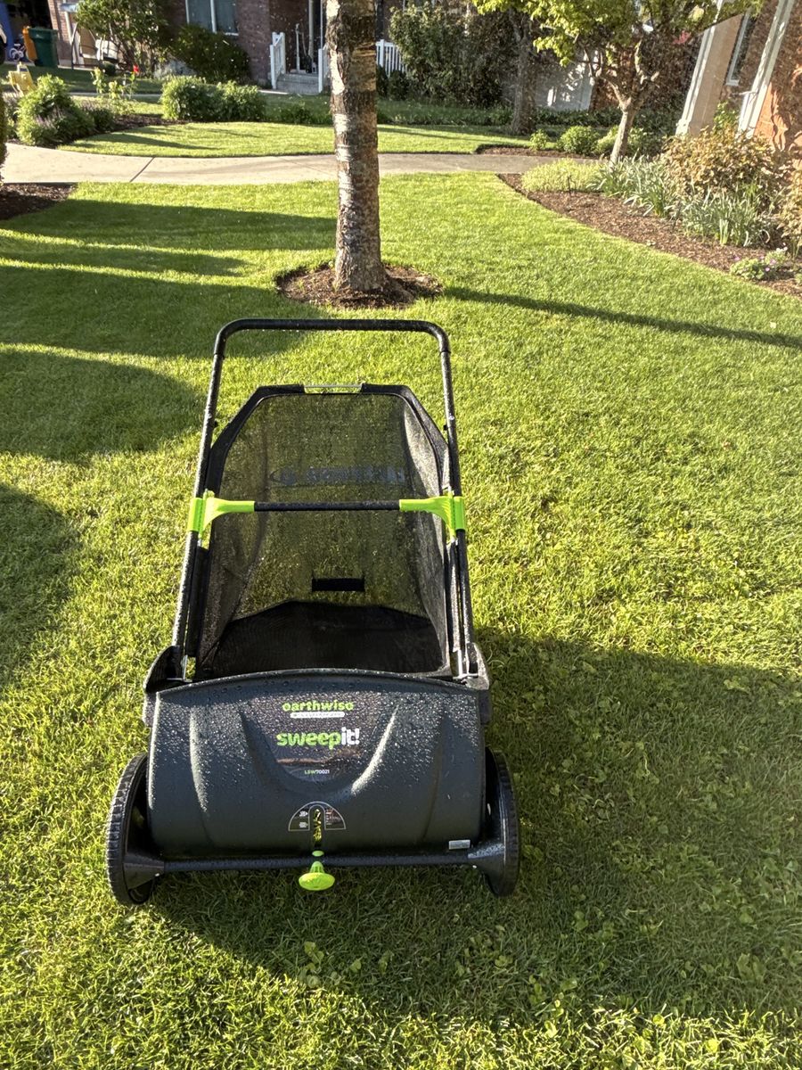 Earthwise sweep it