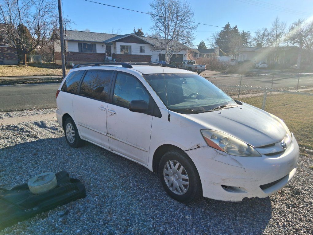 2006 Toyota Sienna 