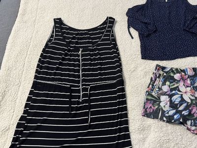 Women’s clothing bundle