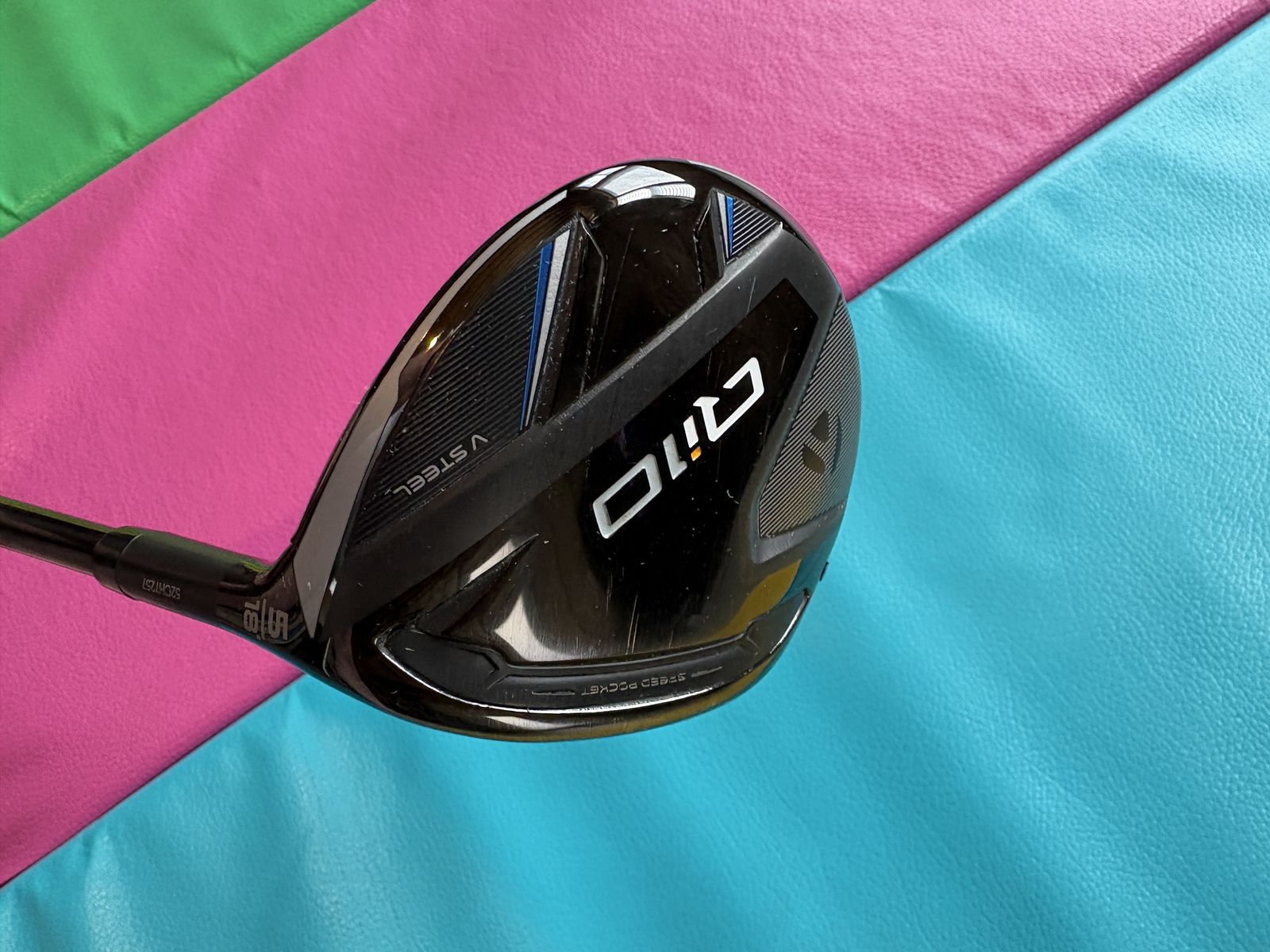 TaylorMade Qi10 5 Wood, Men's Right Senior Shaft, Graphite. Very Good Condition.