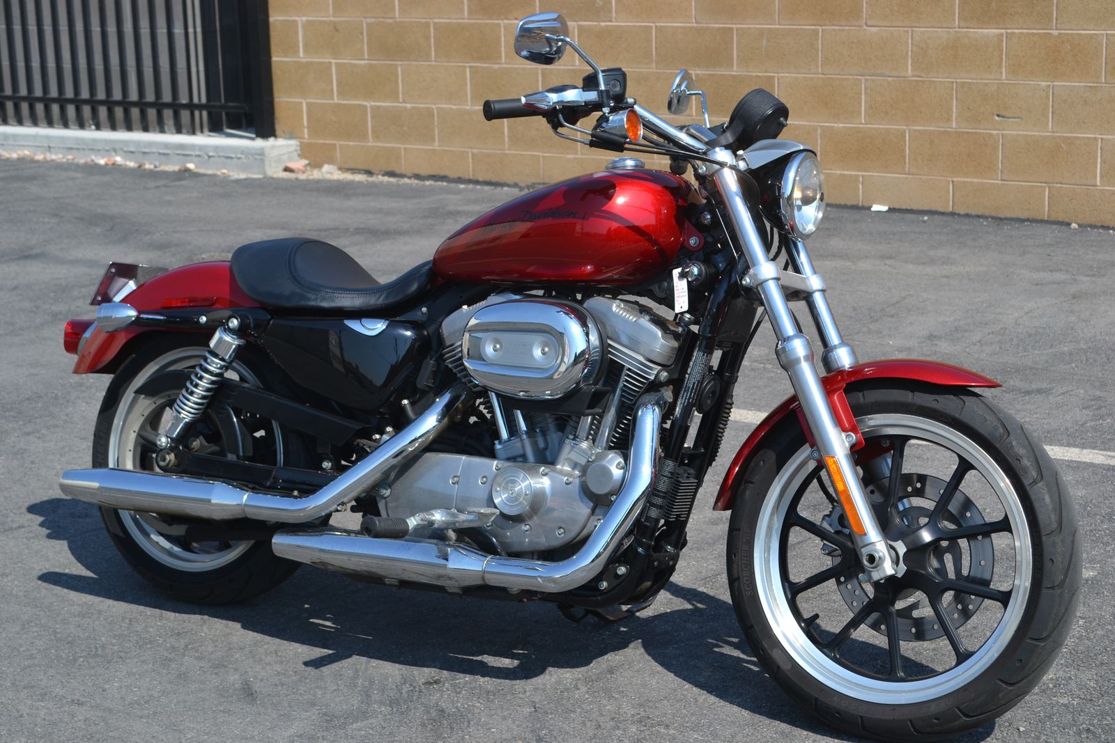 2012 Harley Davidson Sportster 883 Superlow - Cruiser - XL883