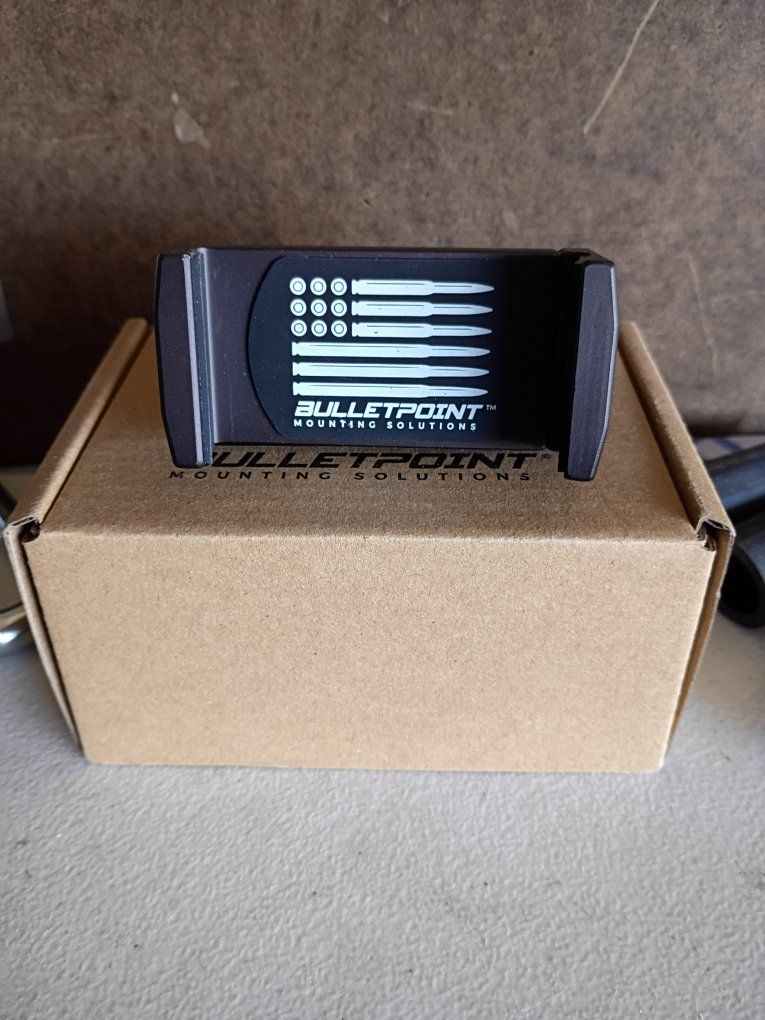 Bulletpoint Mounting Solutions Universal Phone Holder