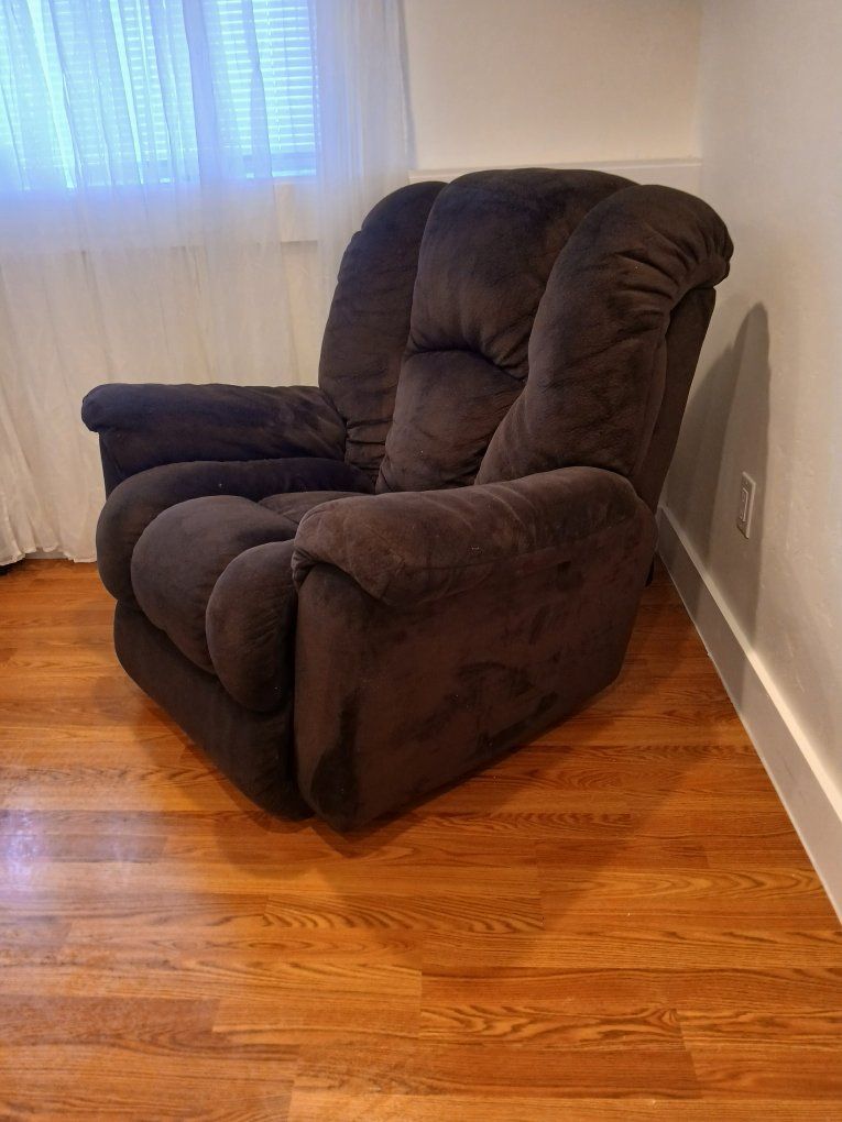 Main image 4
