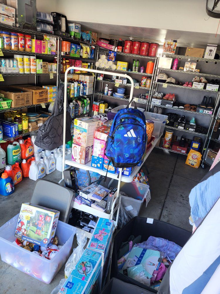 Huge Roy Ut Friday Garage Sale August 7th 8am to 1pm **