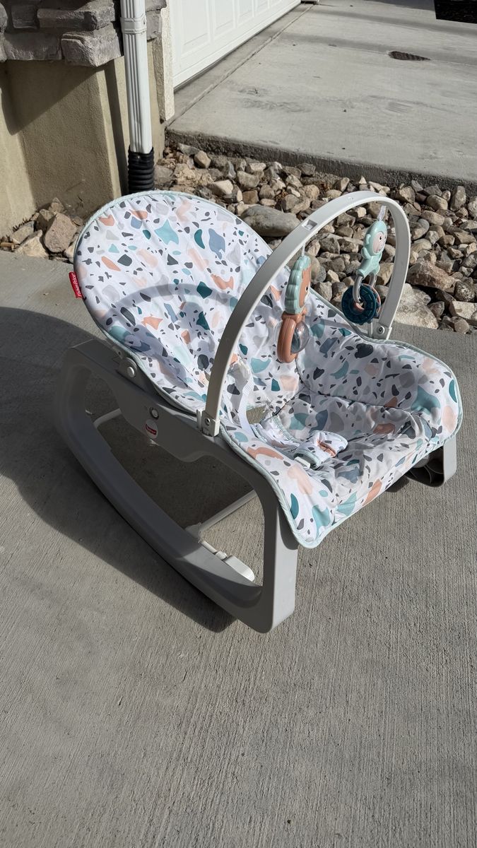 Baby rocking chair 