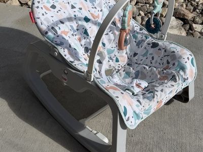 Baby rocking chair
