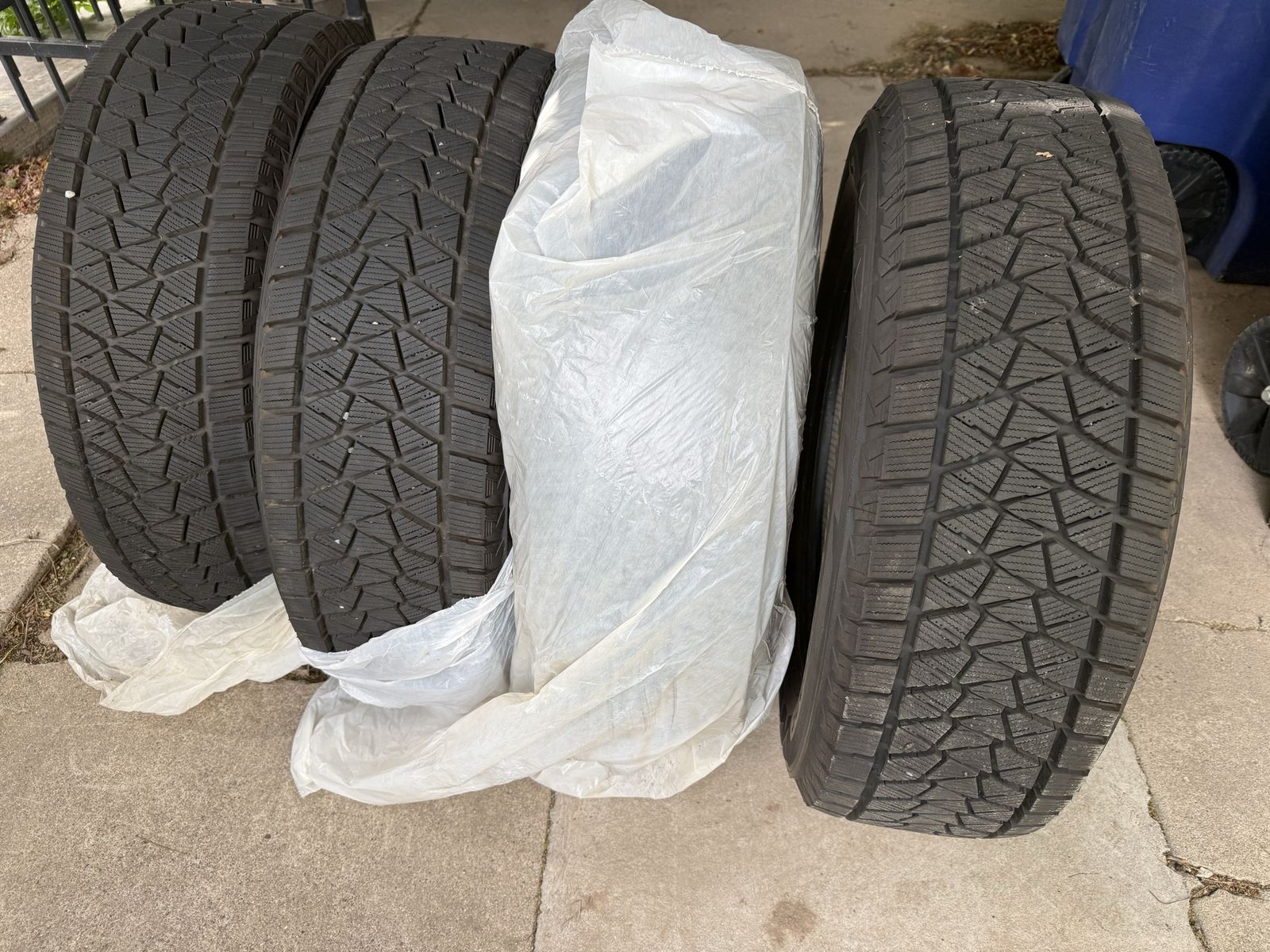 Set of 4 Used Winter Tires - excellent Tread Condition - Blizzak 225/65R17
