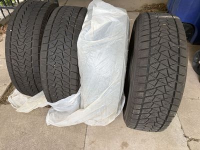 Set of 4 Used Winter Tires - excellent Tread Condition - Blizzak 225/65R17