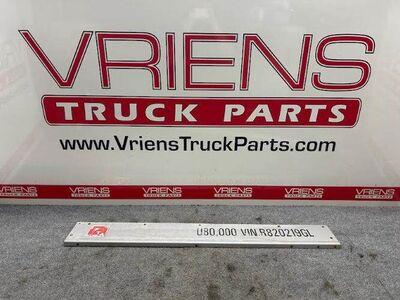 K219-682-111111 PANEL-FILLER