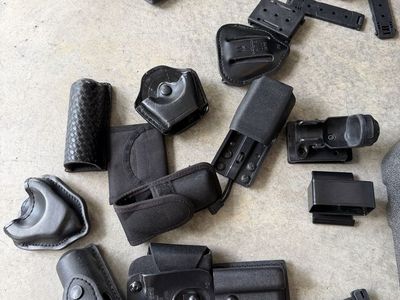 Safariland/Blackhawk Duty Belt Holsters & Pouches for Glock - Police/Tactical Gear Lot