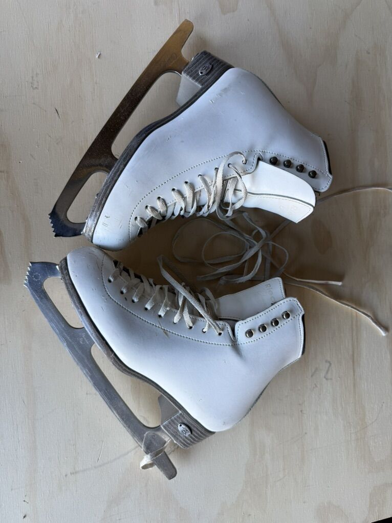 Ice Skates, Riedell, Size 6