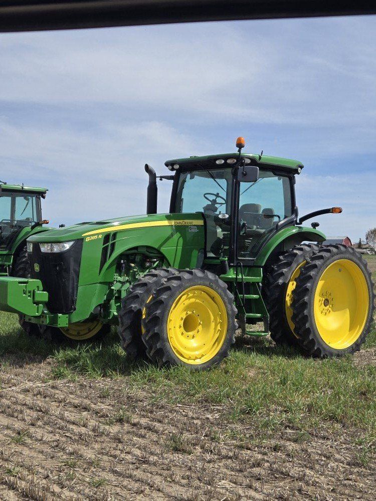 John Deere 8285r
