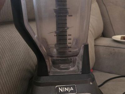 Ninja Professional 1500W Blender with Dough, Blend, Crush, Pulse & Single Serve Functions