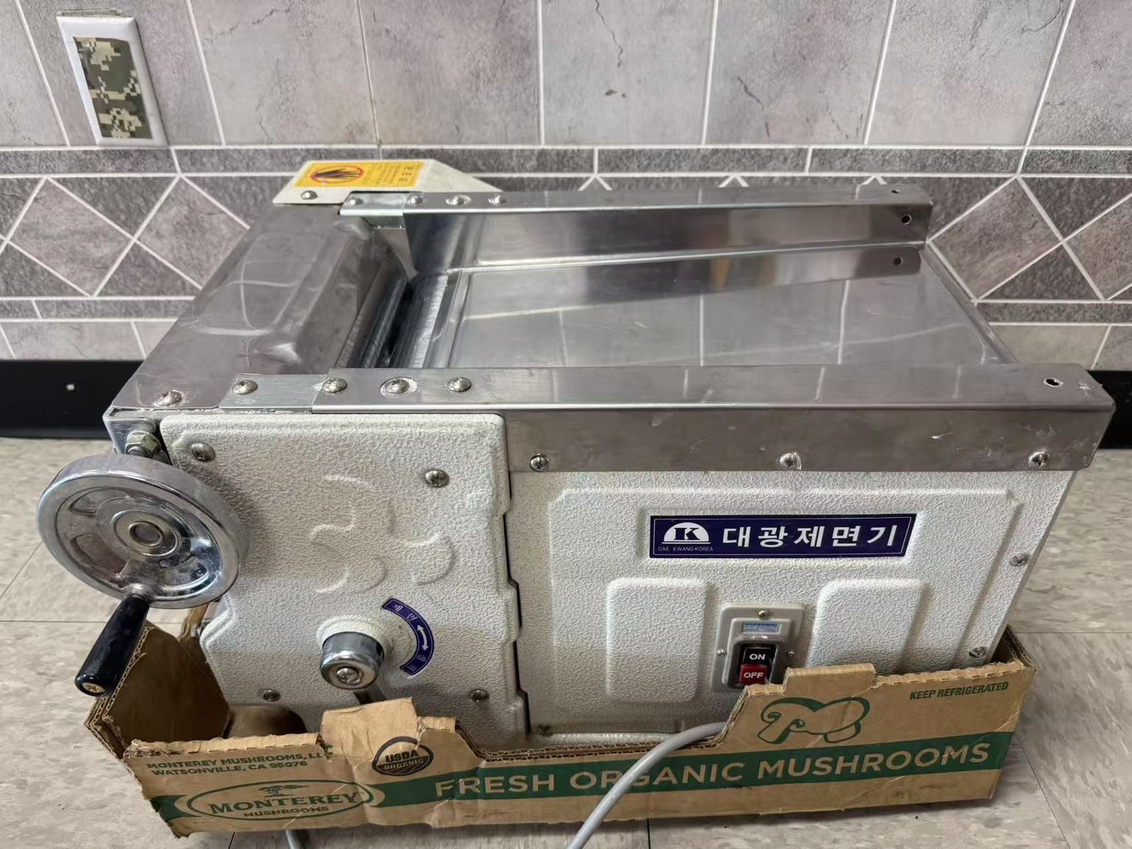 Commercial Noodle Maker Machine Stainless Steel Manual Crank & Electric Power
