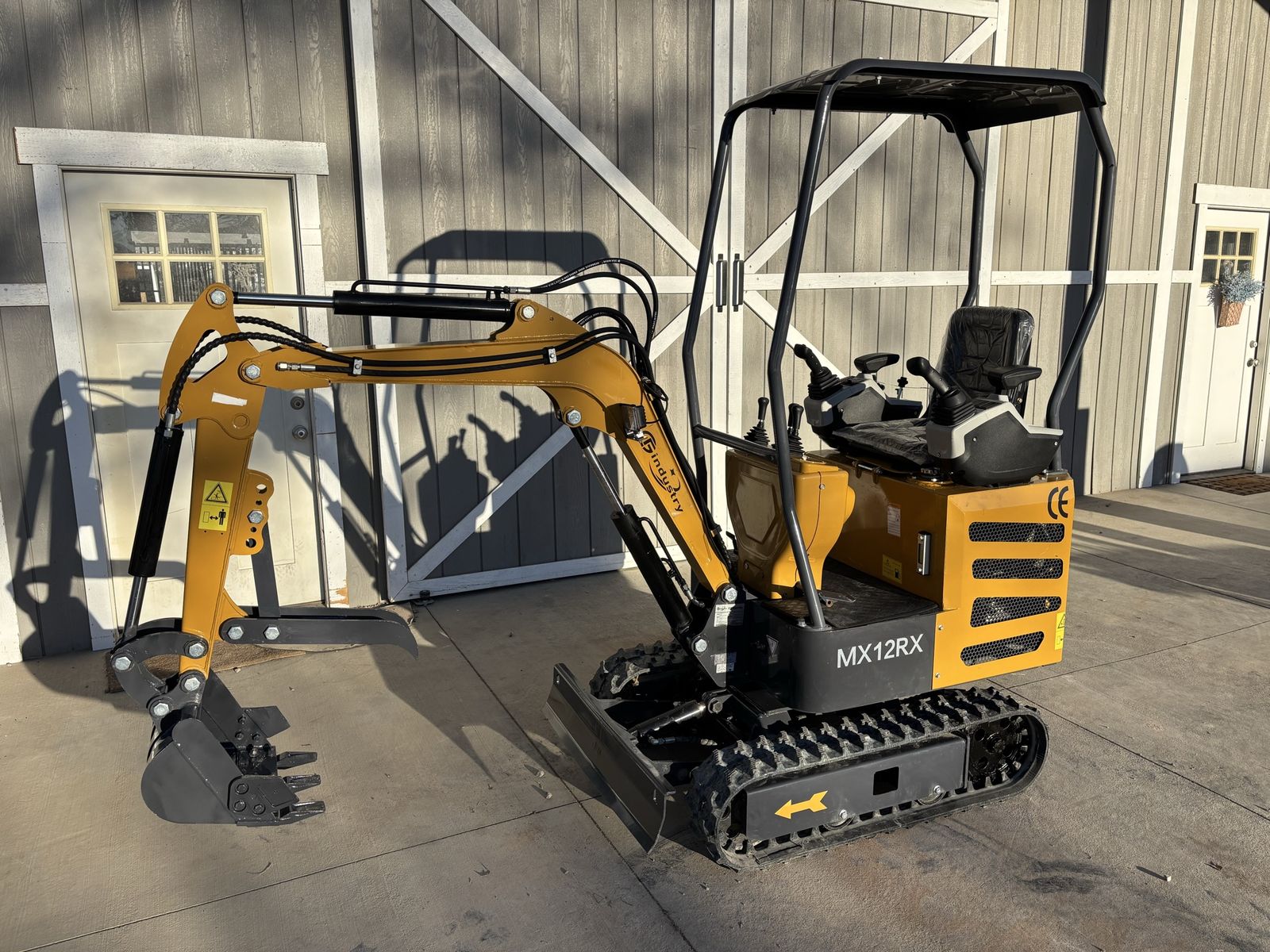 CFG MX12RX Mini Excavator NEW