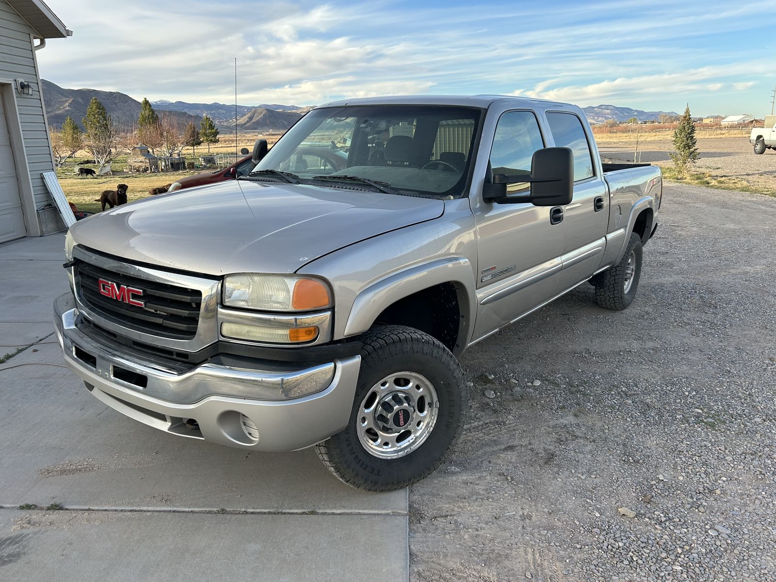 2005 GMC 2500 SLE