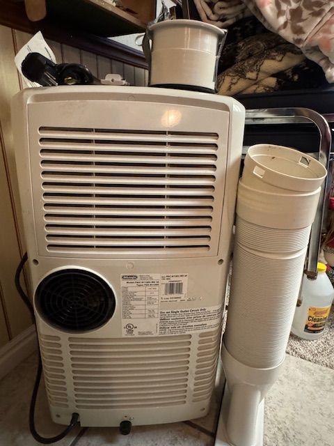 11500 BTU portable standing AC Unit - 120 VAC