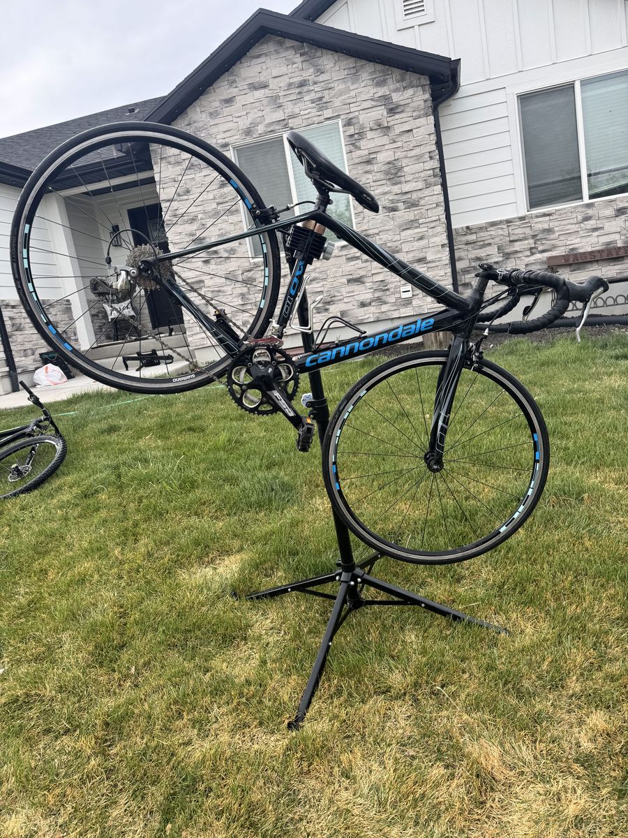 Cannondale Road Bike
