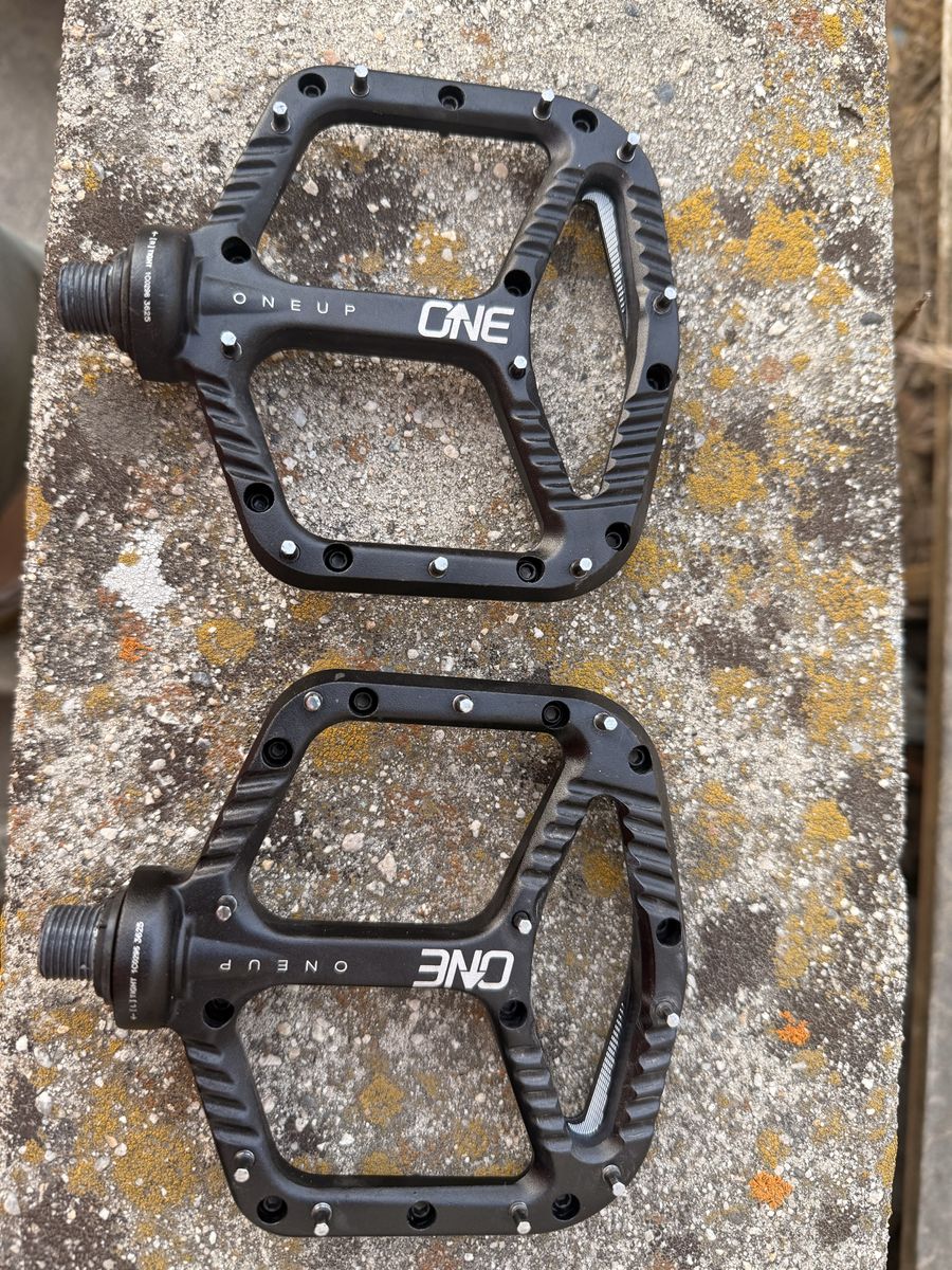 OneUp Components Aluminum Flat Mountain Bike Pedals - Black