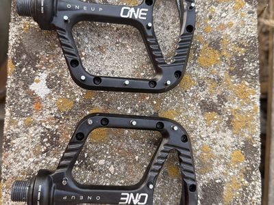 OneUp Components Aluminum Flat Mountain Bike Pedals - Black