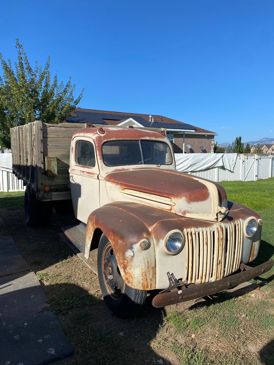 1947 Ford 1 ½ ton Grain Truck