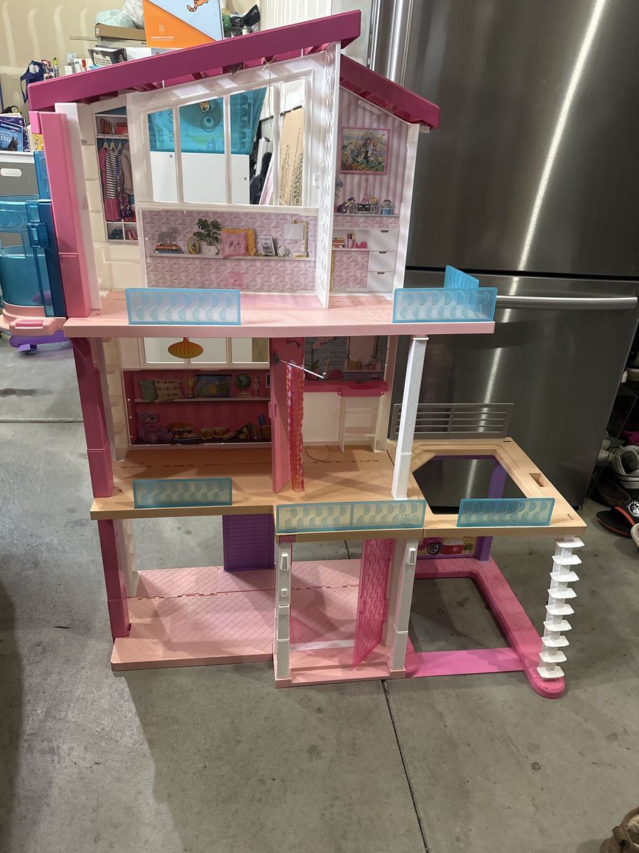 Barbie Dreamhouse