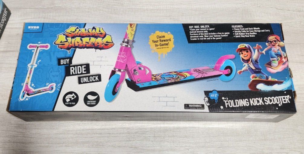 New. Subway Surfer Scooter (girls)
