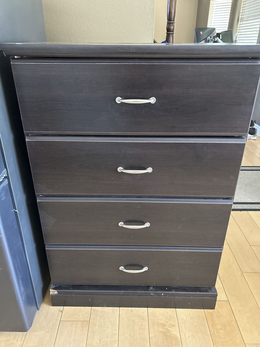 Dark Wood 4-Drawer Dresser with Silver Hardware