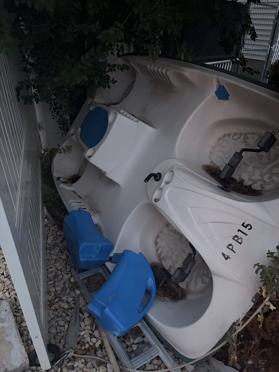 4-Person Pedal Boat (Paddle Boat)