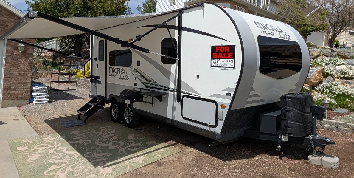 2019 Forest River Flagstaff Micro Lite 21FBRS