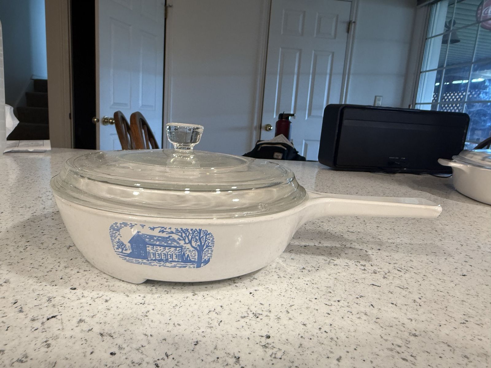 Main image 6