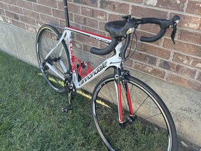 Cannondale Synapse 2SE Road Bike - White/Red, Size 56cm, Carbon Frame, Shimano 105