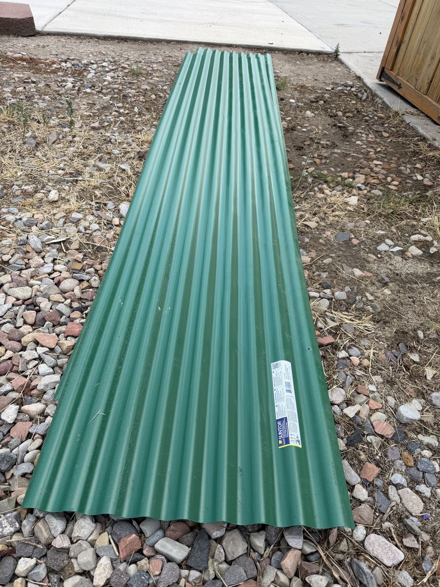 Corrugated Foam Polycarbonate Roof Panel in Rain Forest Green by Suntop