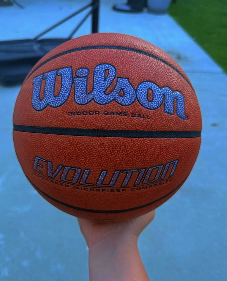 Wilson Evolutain basketball