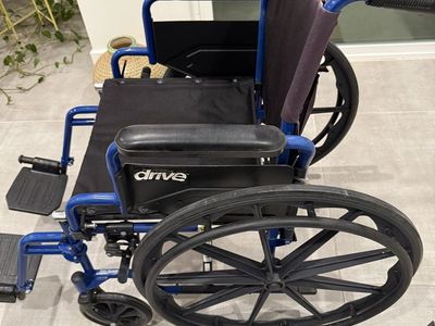 18” Drive Medical Wheelchair