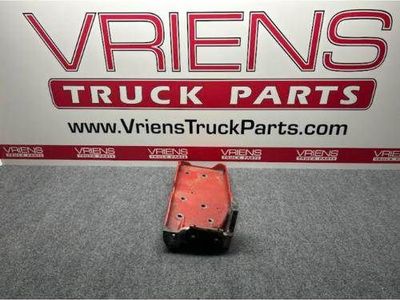 Kenworth Left Support-Hood Pivot Corner, Part # L85-6123