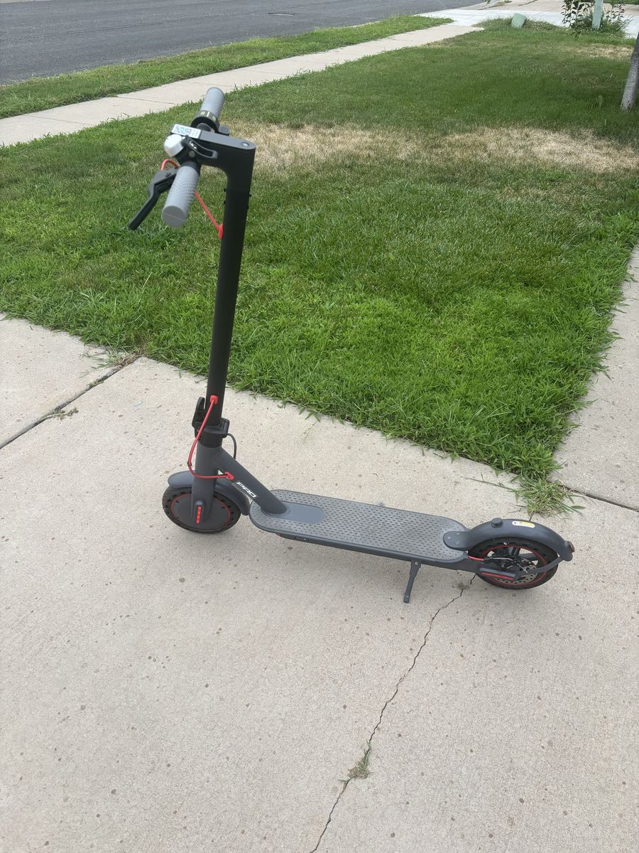 Electric Scooter Pro - Gray