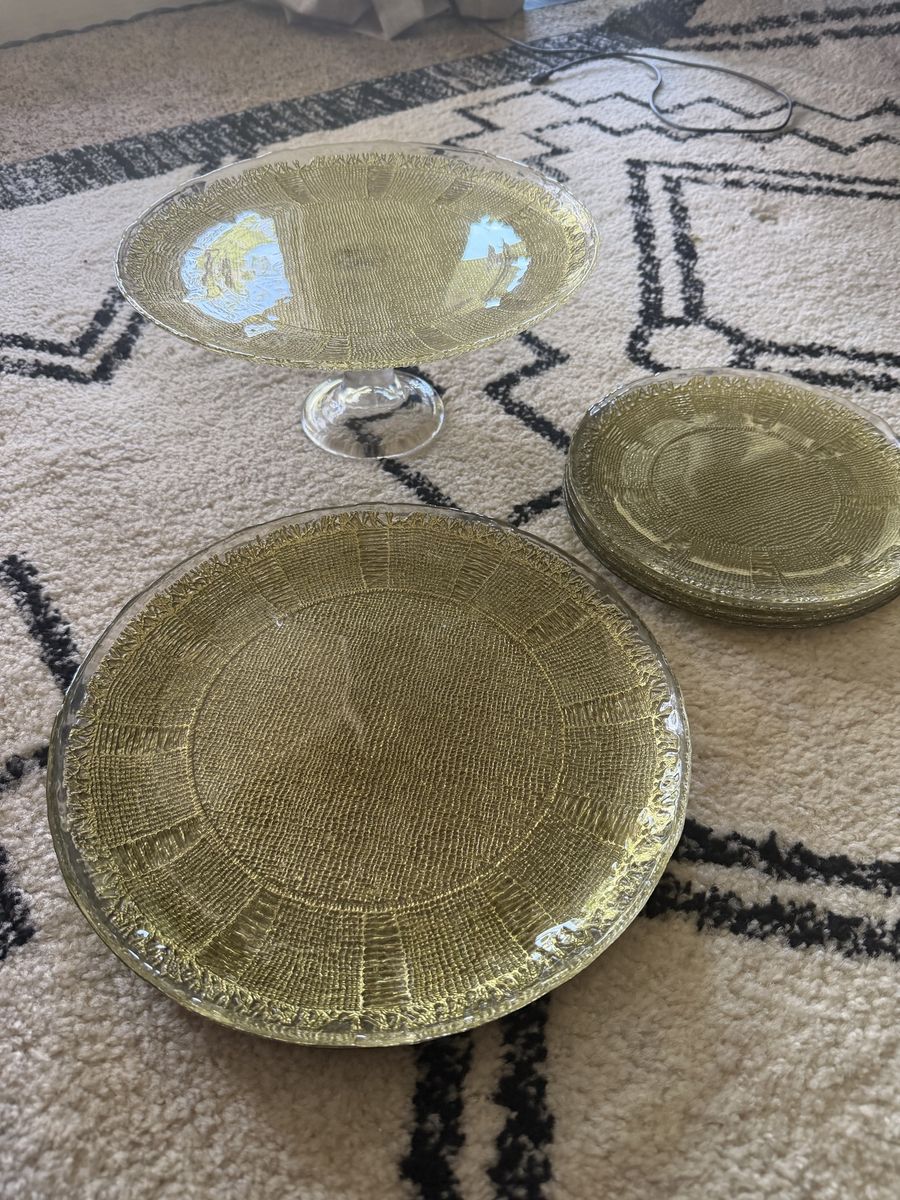Anthropologie Clear Glass Gold leaf like Cake Stand -4 large and 4 small matching plates. Decorative Serving Set