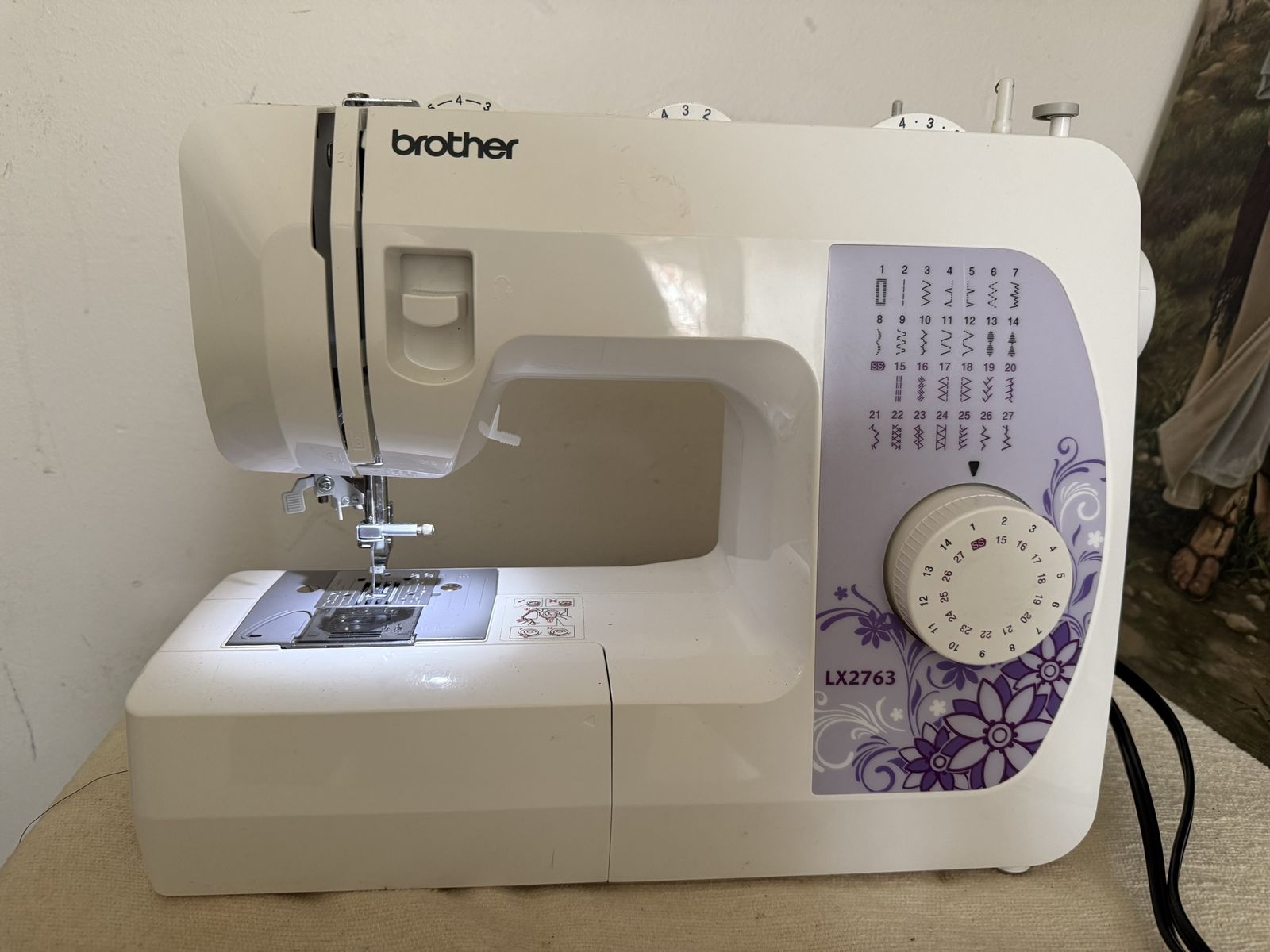 Brother LX2763 sewing machine light weight 27 stitches