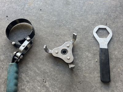 Dodge CumminS Oil Filter Wrench And Fuel Filter