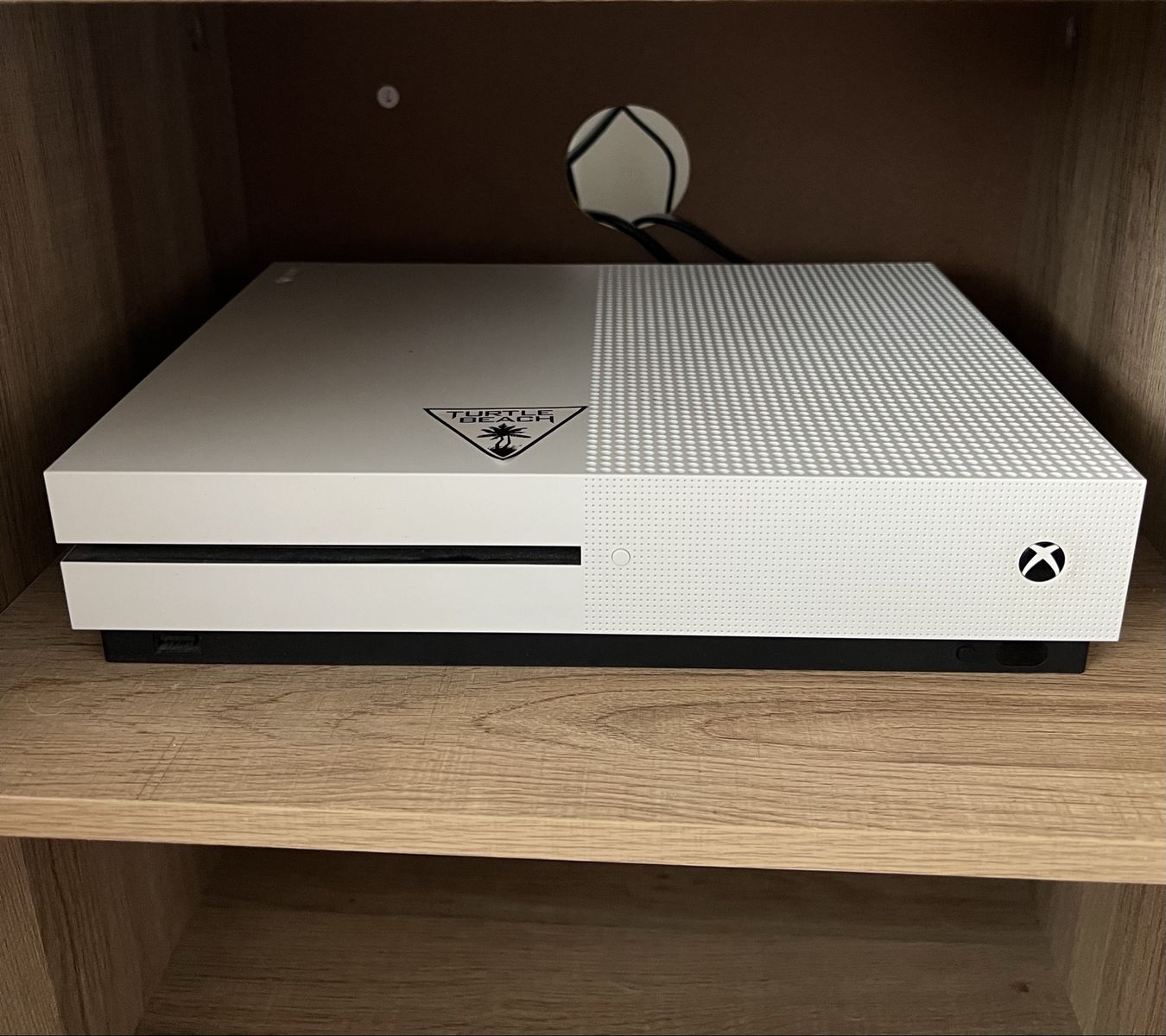 Microsoft Xbox One S 1TB Console - White with Controller & Charger (Used)