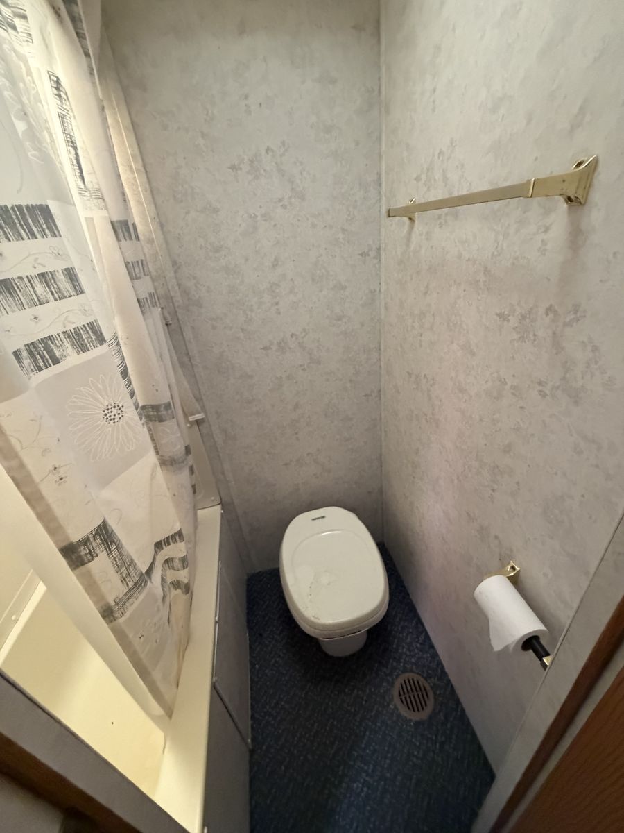 Main image 12