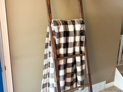 Large Handcrafted Blanket Ladder