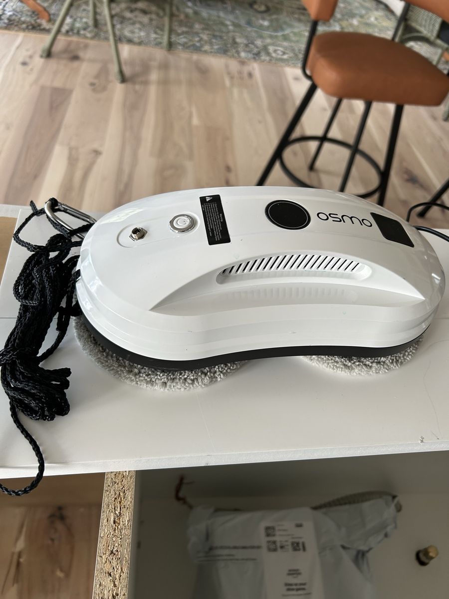 OSMO Robot window Cleaner
